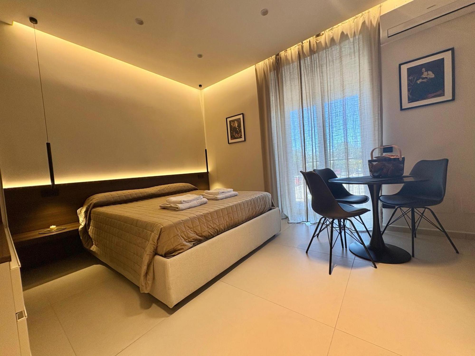 Stay In Napoli Eksteriør billede